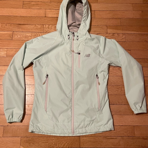 New Balance Mint Green Cool Weather Hooded Running Jacket W’s S - Picture 7 of 8
